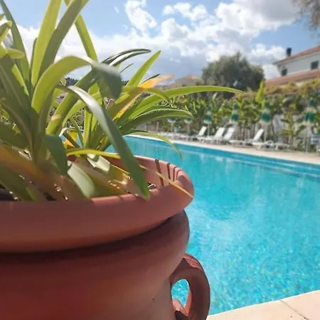 Al Borgo Village Apart Otel