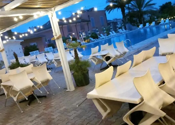 Al Borgo Village Aparthotel Pietra Ligure