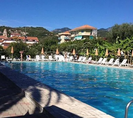 Borgo Degli Ulivi Aparthotel 3*