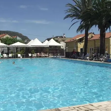 Borgo Degli Ulivi Pietra Ligure