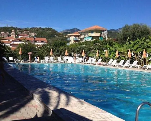 Al Borgo Village Aparthotel 3*