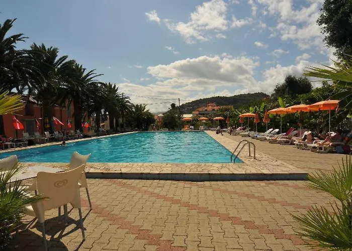 Al Borgo Village 3*